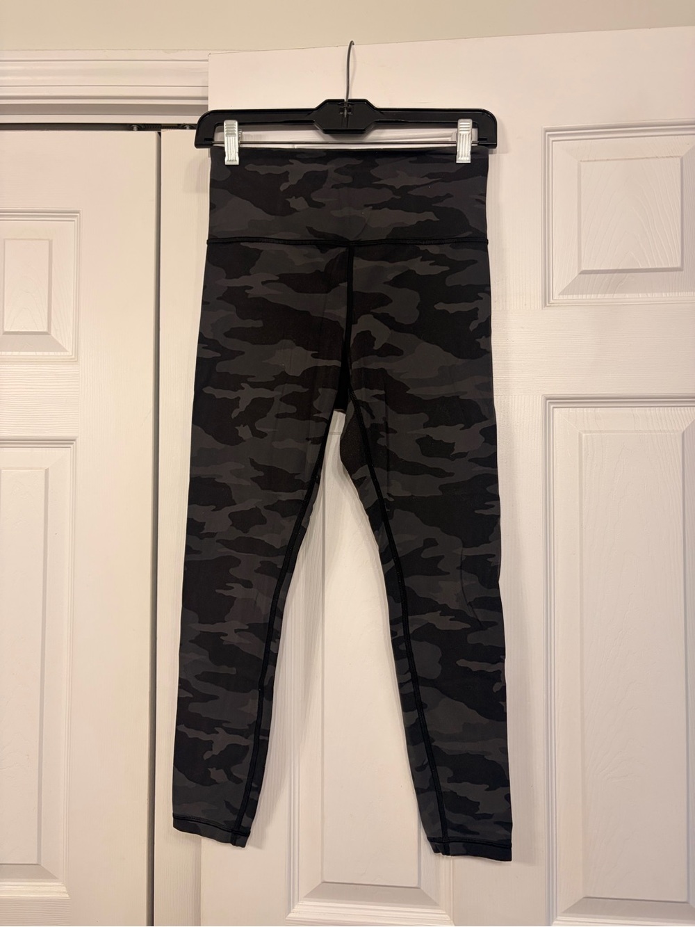 Camo Athleta Elation 7/8 Leggings